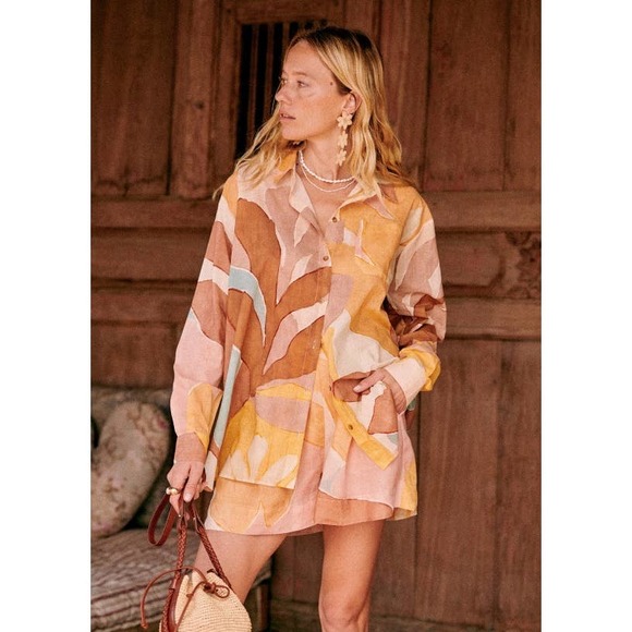 Sezane Tops - Sezane Max Long Sleeve Button Up Lightweight Shirt in Pastel Leaves Size 36/US 4